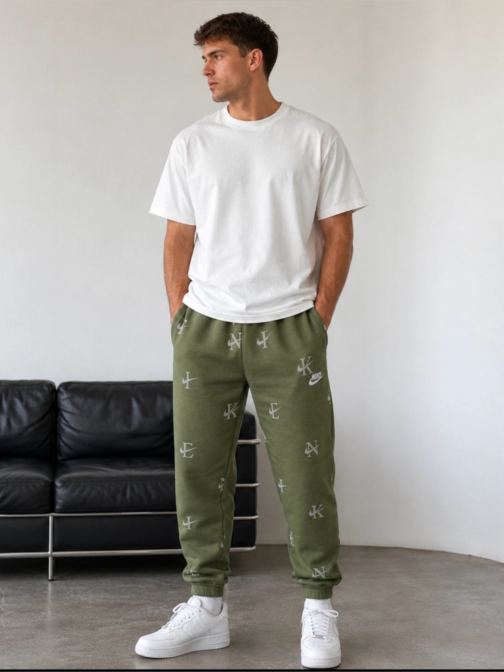 Nike Man’s Olive Green Logo Jogger Pants L